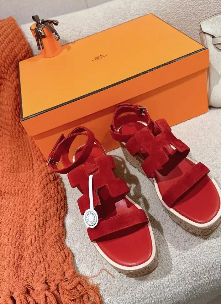 hype Hermes Sandals