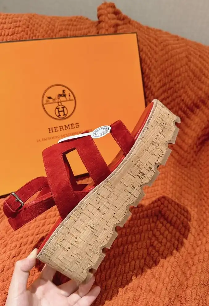 hype Hermes Sandals