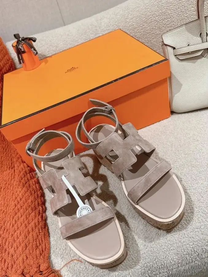 hype Hermes Sandals