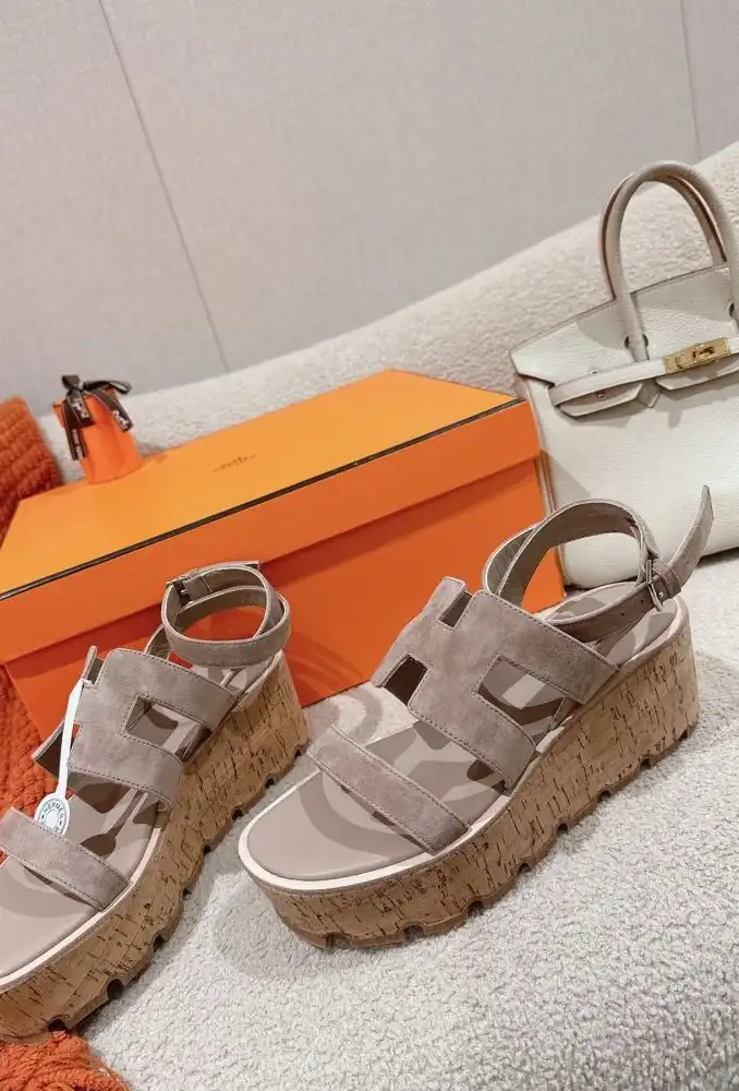 hype Hermes Sandals