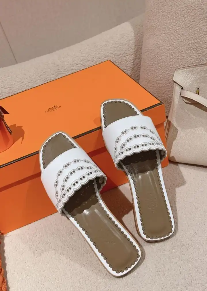 hype Hermes Slippers