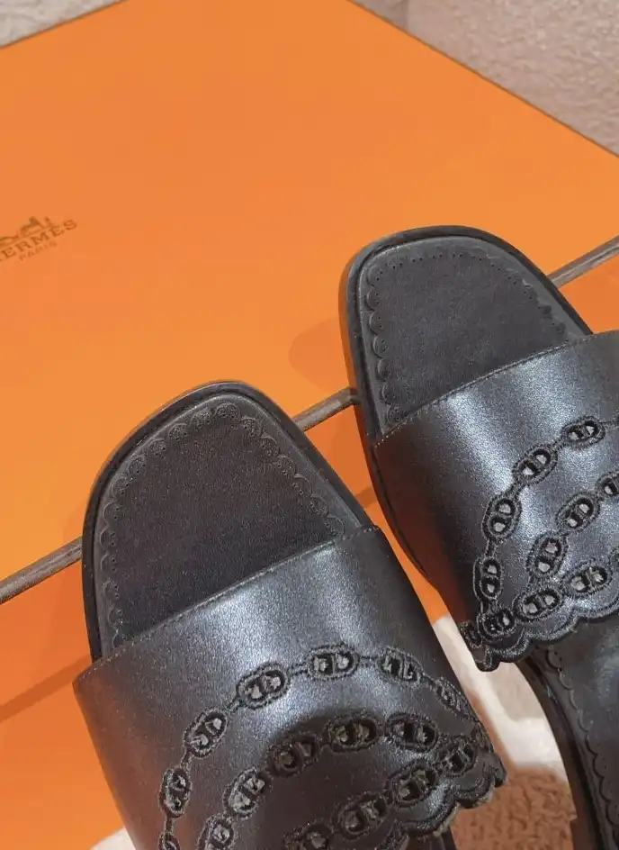 hype Hermes Slippers