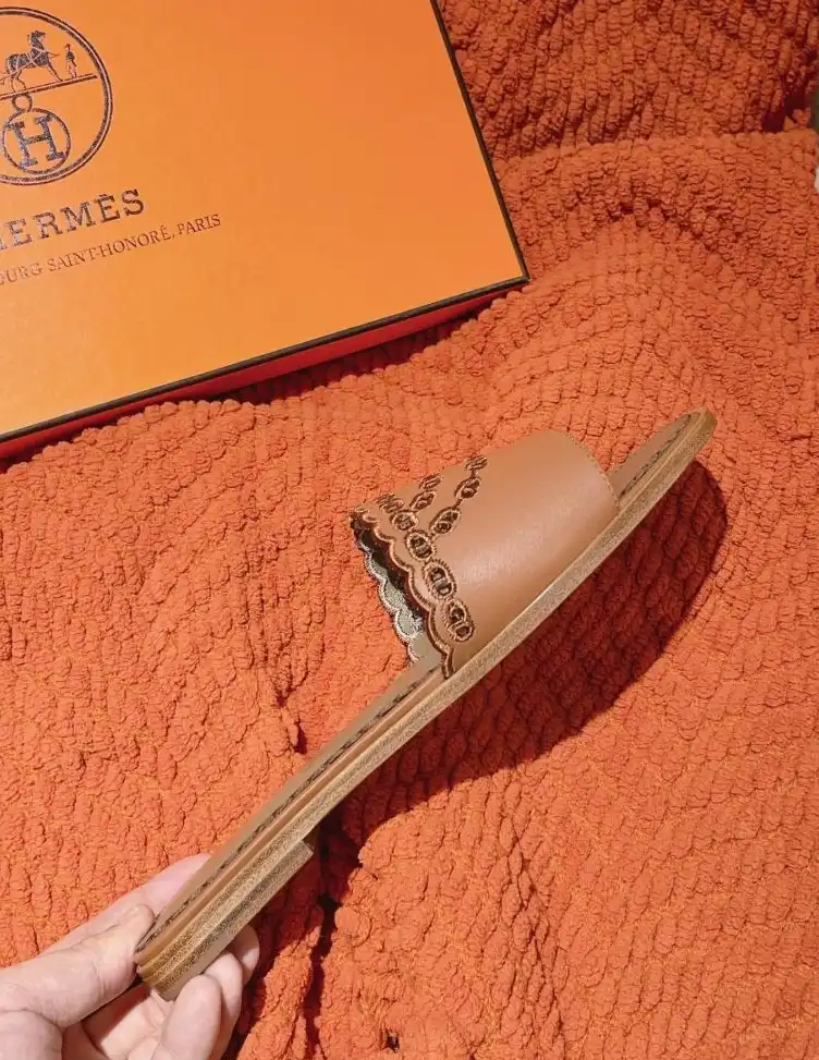 hype Hermes Slippers