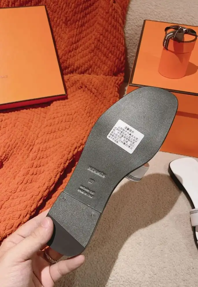 hype Hermes Slippers