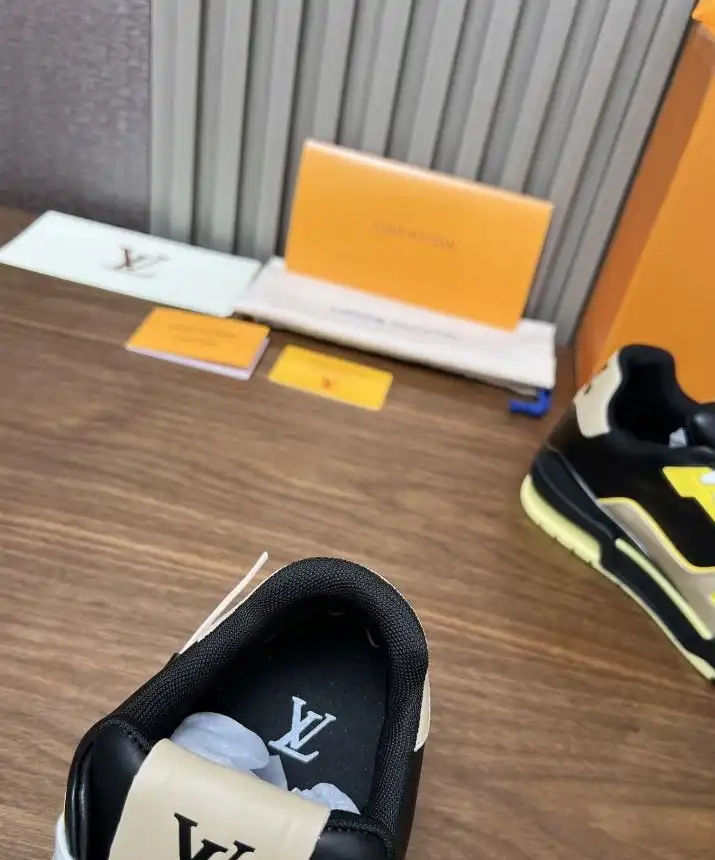 hype Louis Vuitton Sneakers