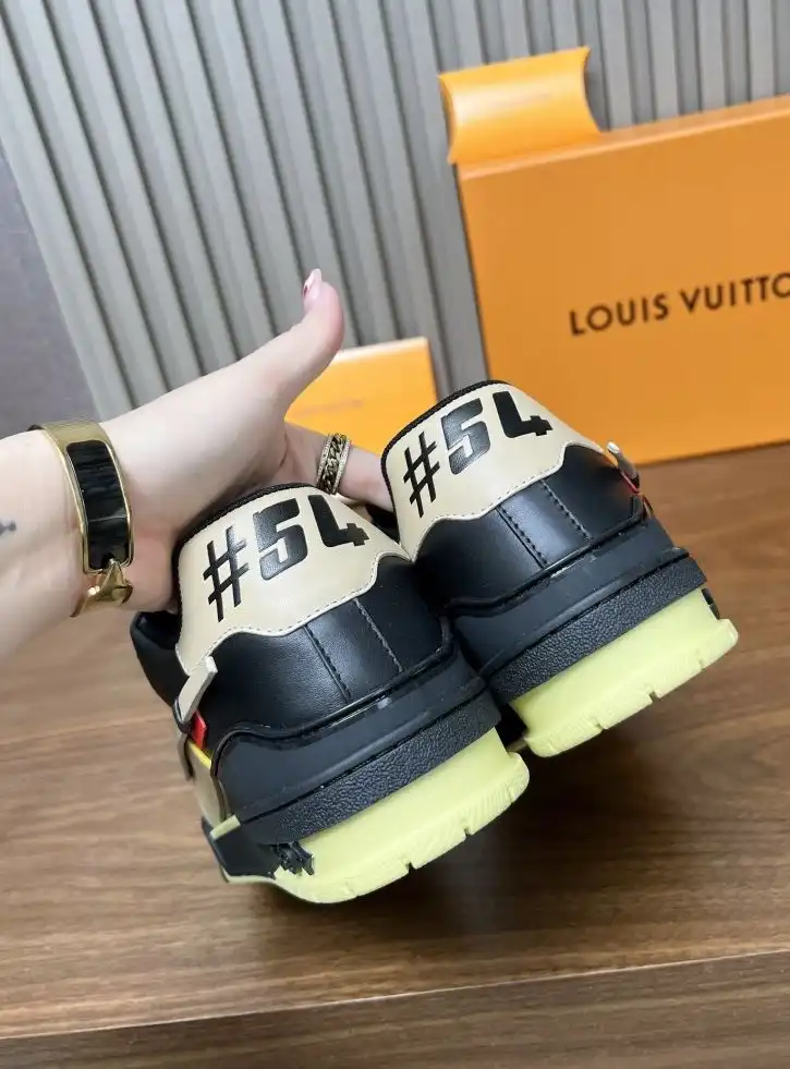 hype Louis Vuitton Sneakers