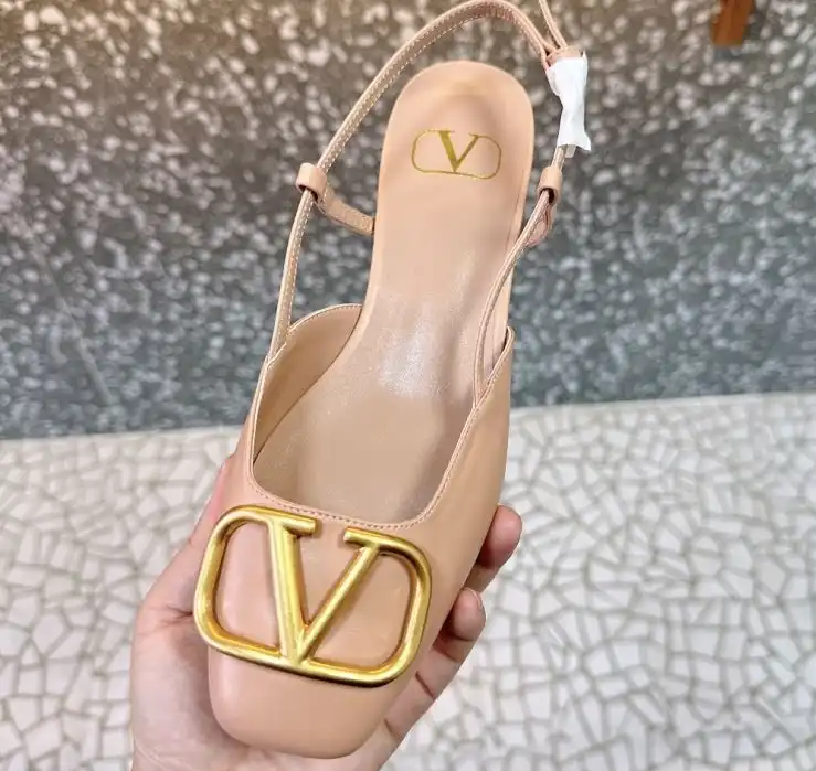 hype Valentino flat shoes