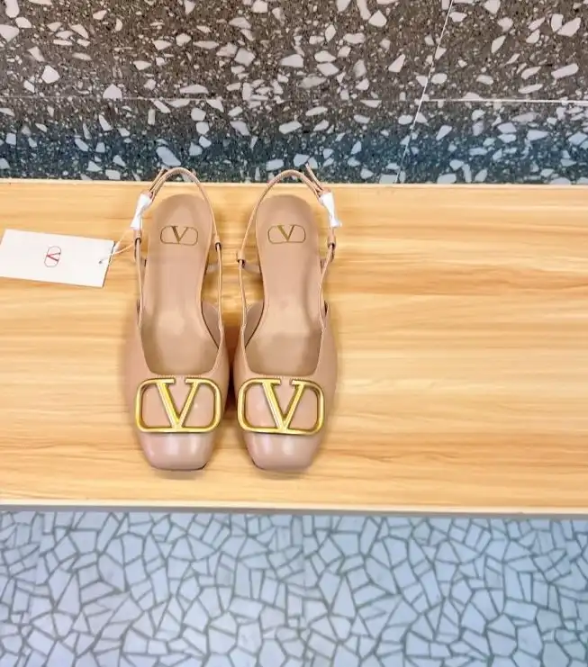 hype Valentino flat shoes