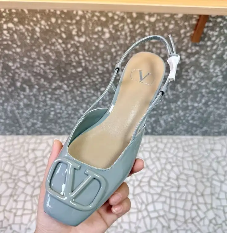 hype Valentino flat shoes