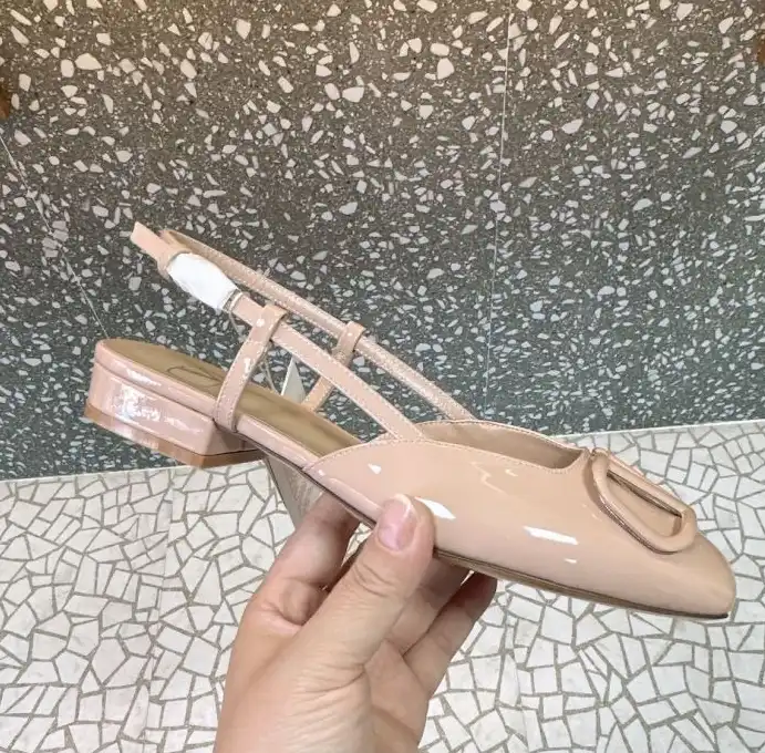 hype Valentino flat shoes