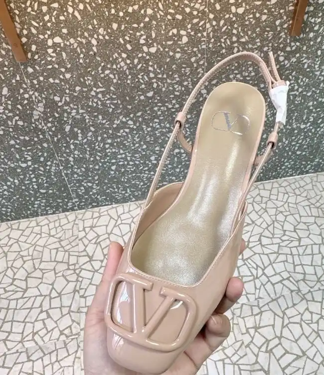 hype Valentino flat shoes