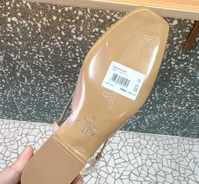 hype Valentino flat shoes