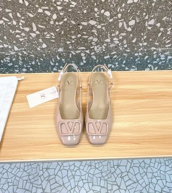 hype Valentino flat shoes