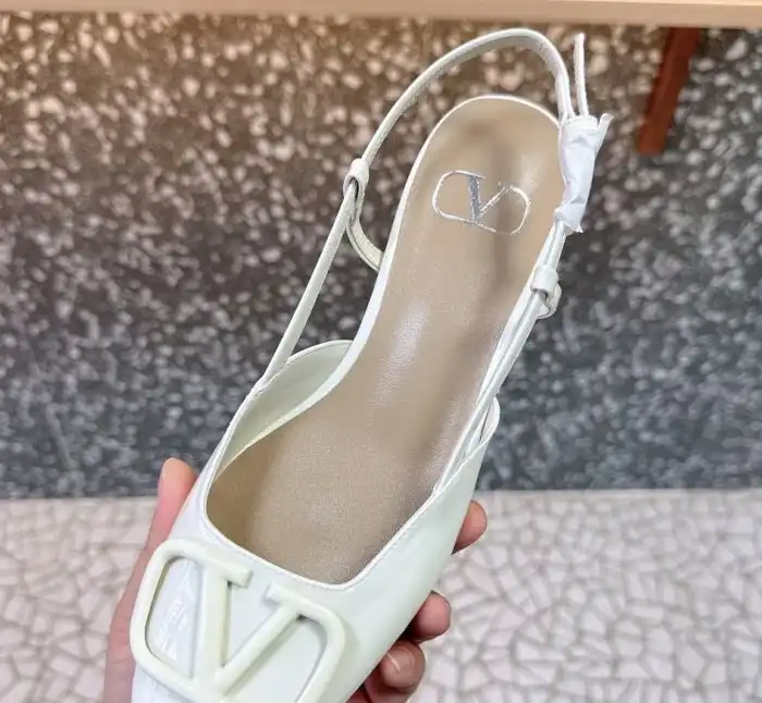 hype Valentino flat shoes