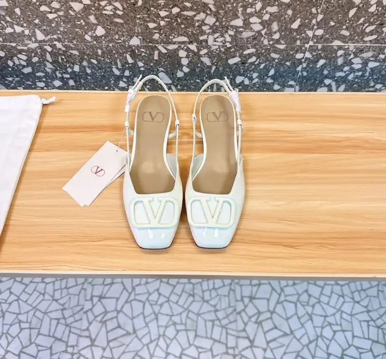 hype Valentino flat shoes