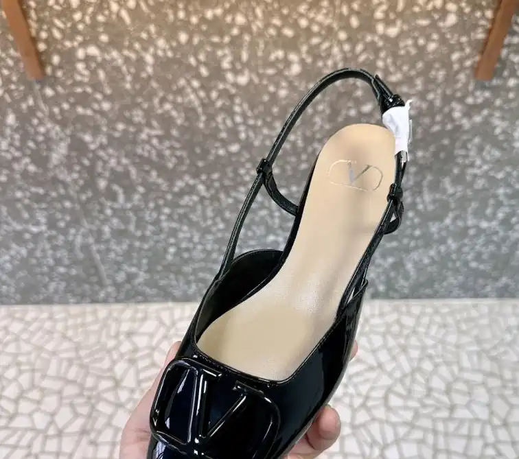 hype Valentino flat shoes