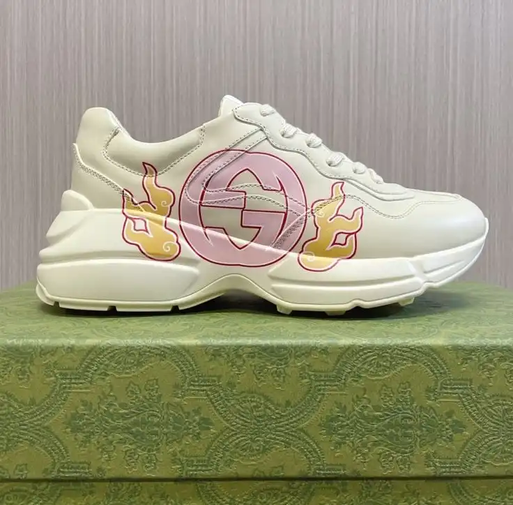 hype Gucci Sneakers