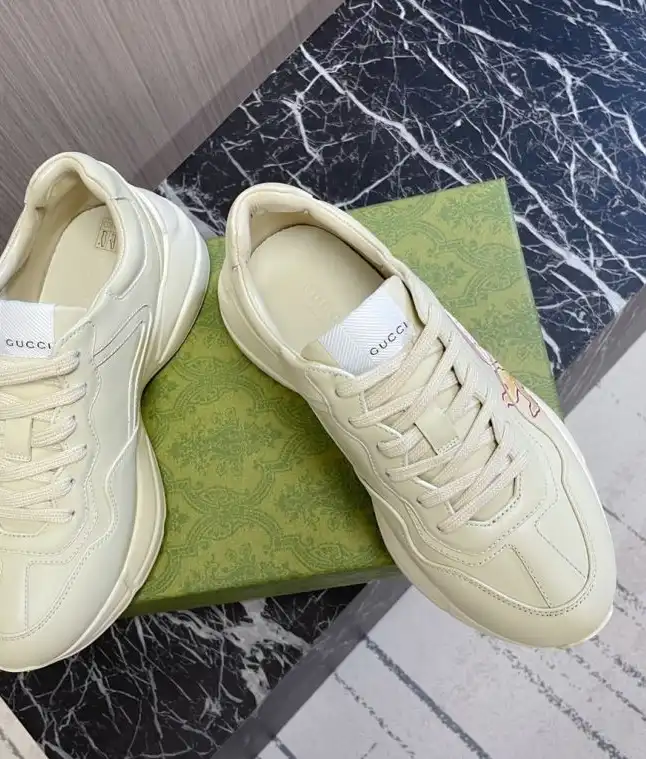 hype Gucci Sneakers