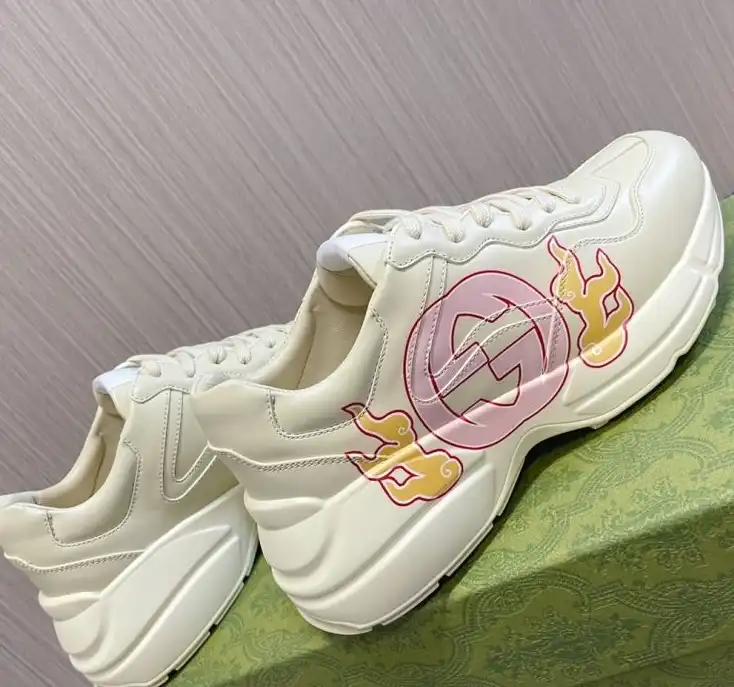 hype Gucci Sneakers