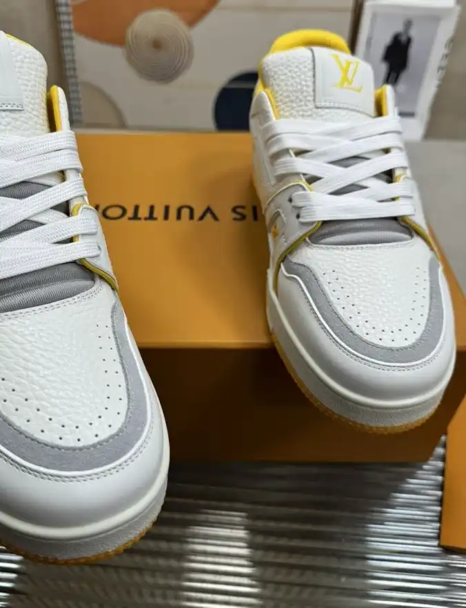 hype Louis Vuitton Sneakers