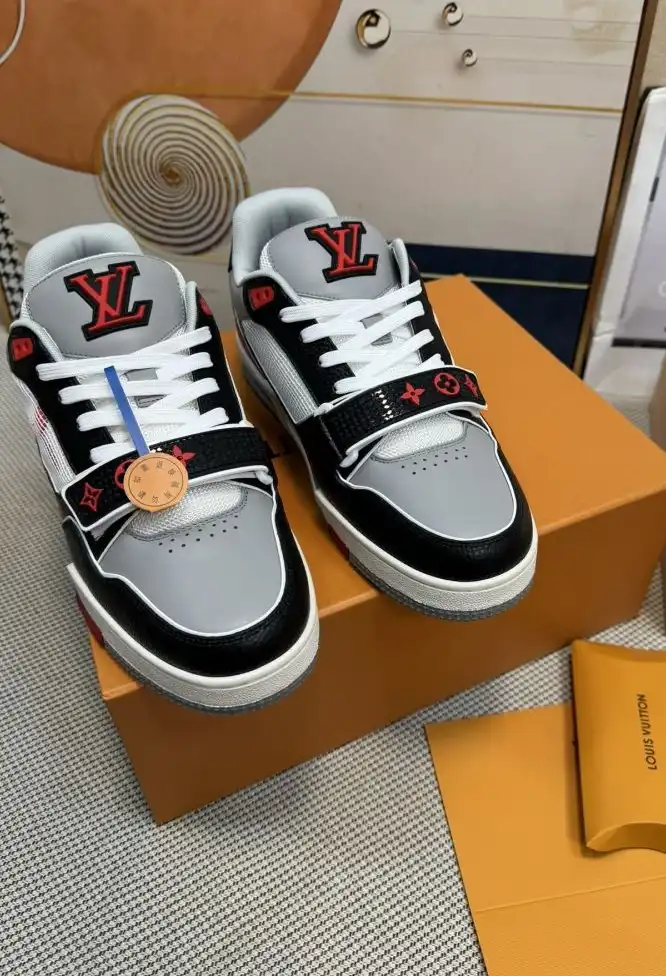 hype Louis Vuitton Sneakers