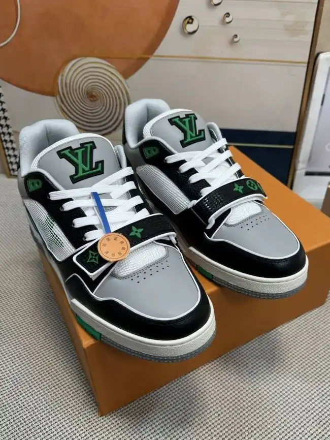 hype Louis Vuitton Sneakers