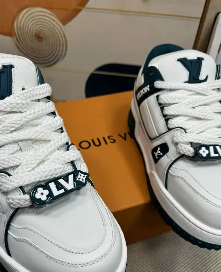 hype Louis Vuitton Sneakers