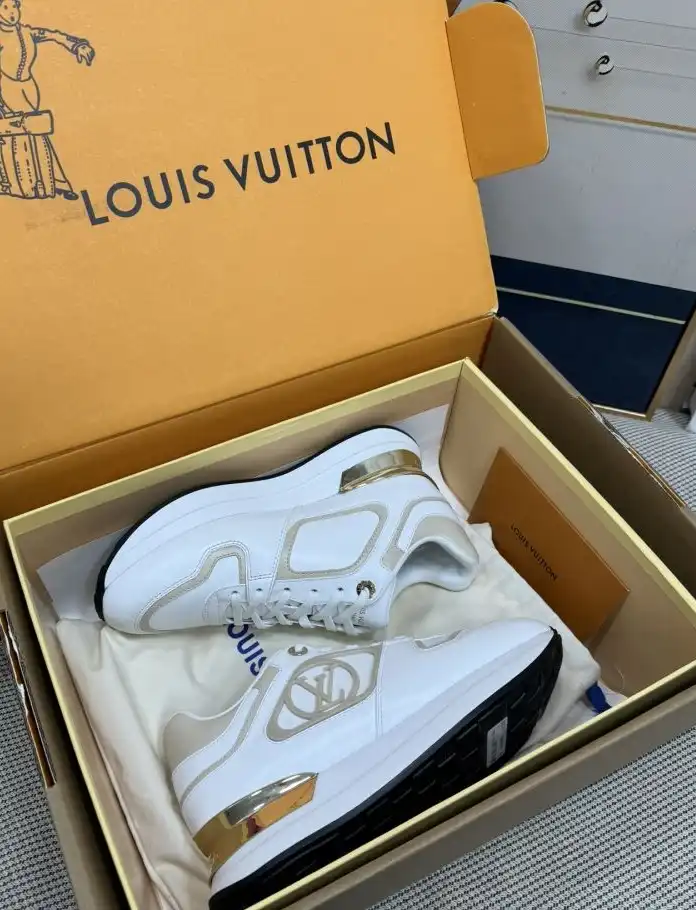 hype Louis Vuitton Sneakers