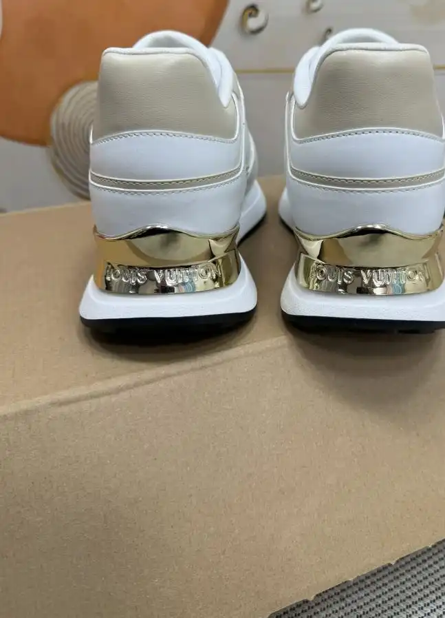 hype Louis Vuitton Sneakers