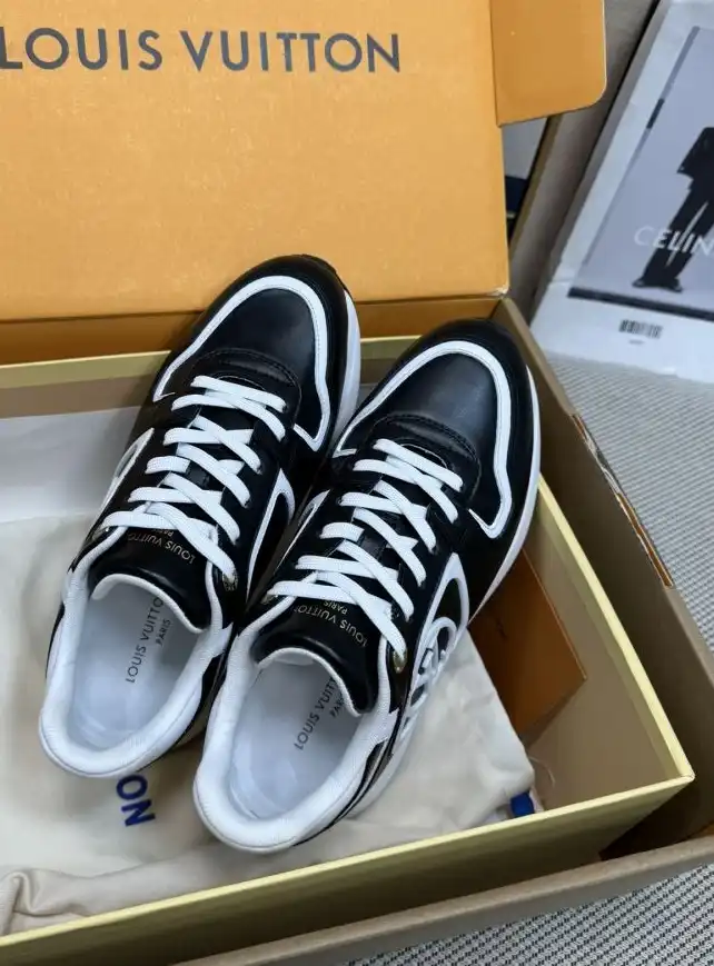 hype Louis Vuitton Sneakers