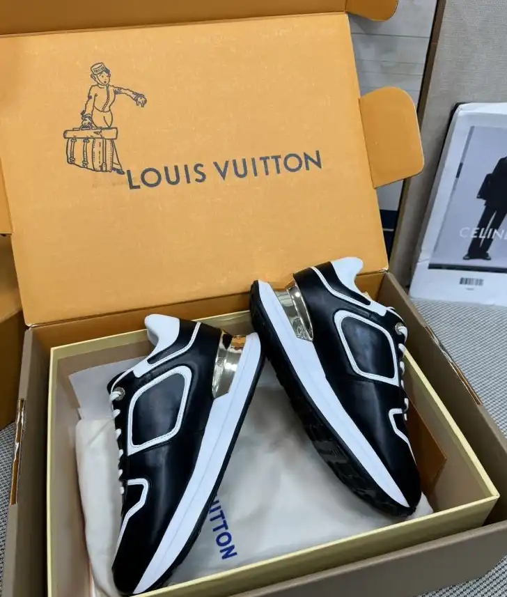 hype Louis Vuitton Sneakers