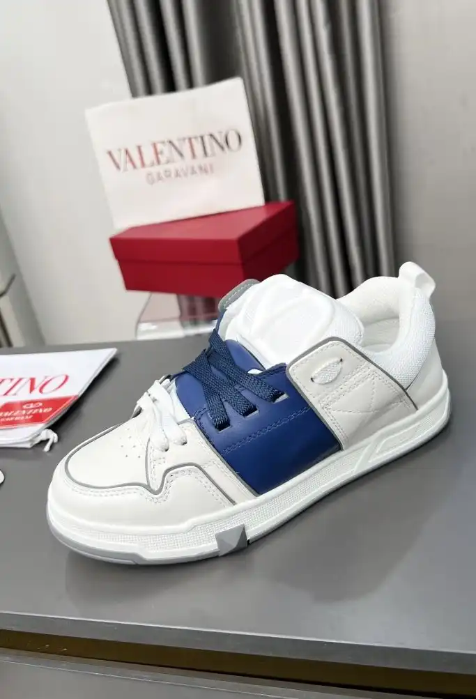 hype Valentino Sneakers