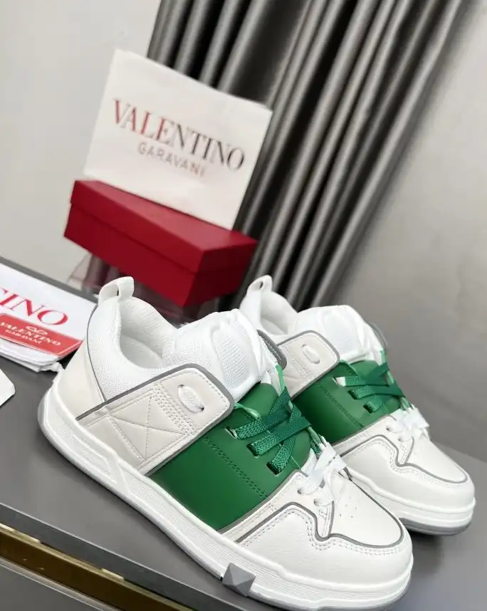 hype Valentino Sneakers