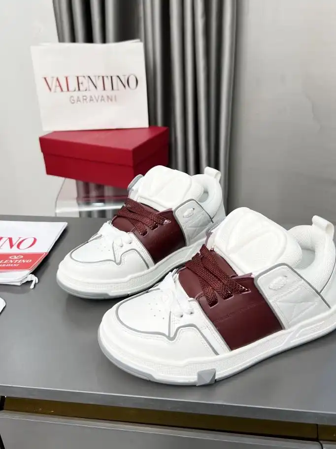 hype Valentino Sneakers