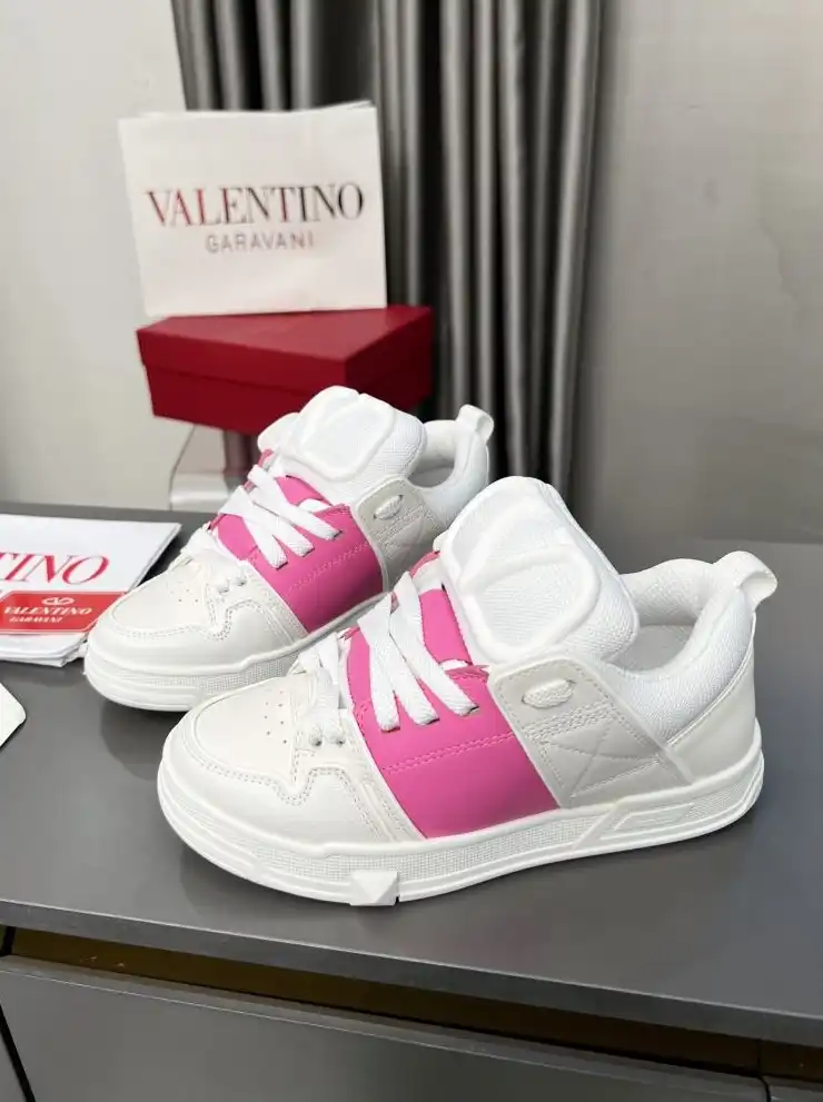 hype Valentino Sneakers