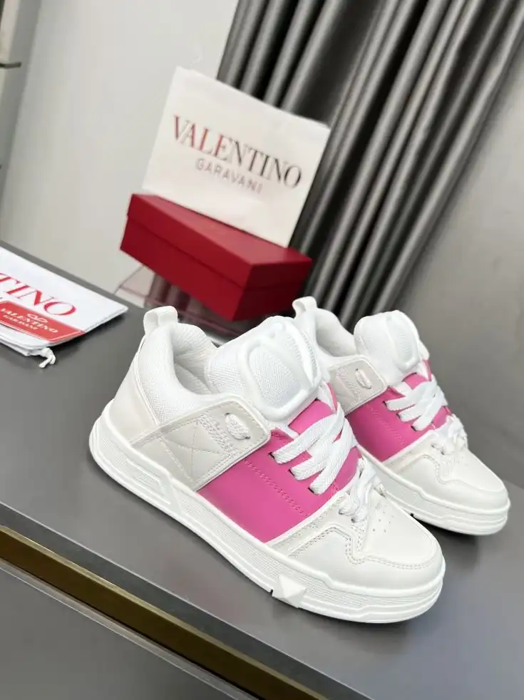 hype Valentino Sneakers