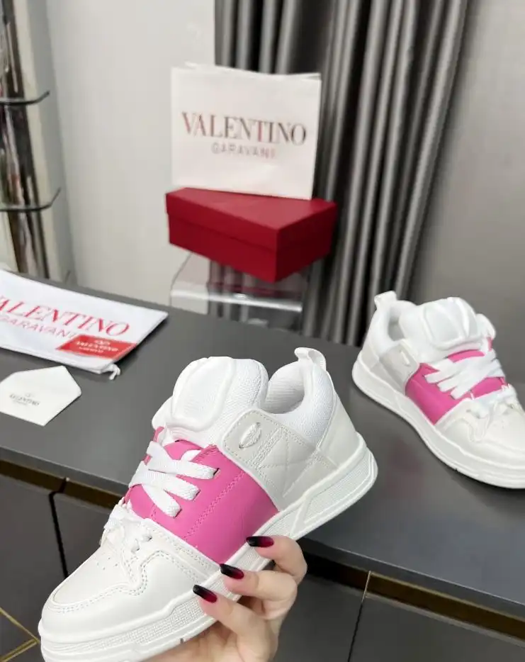 hype Valentino Sneakers