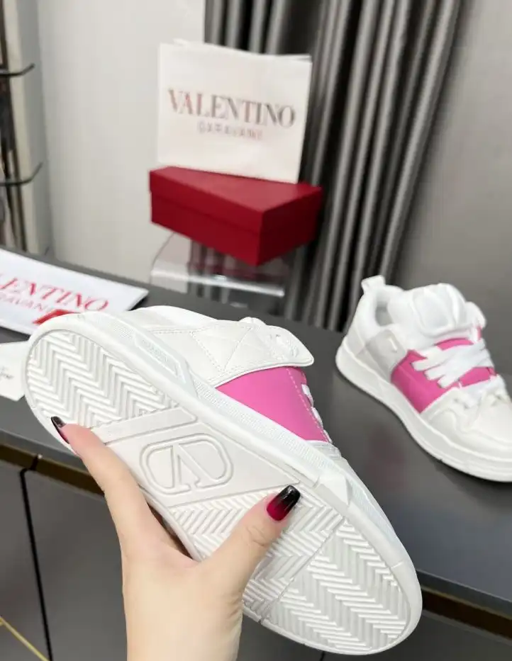 hype Valentino Sneakers