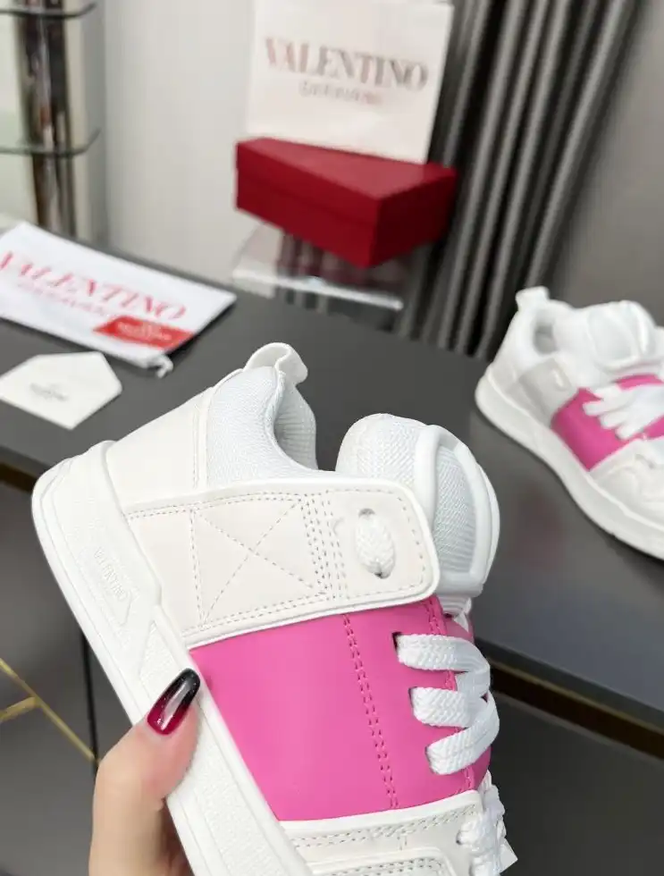 hype Valentino Sneakers