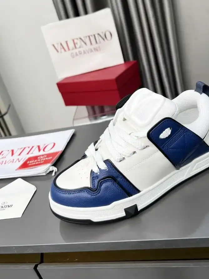 hype Valentino Sneakers