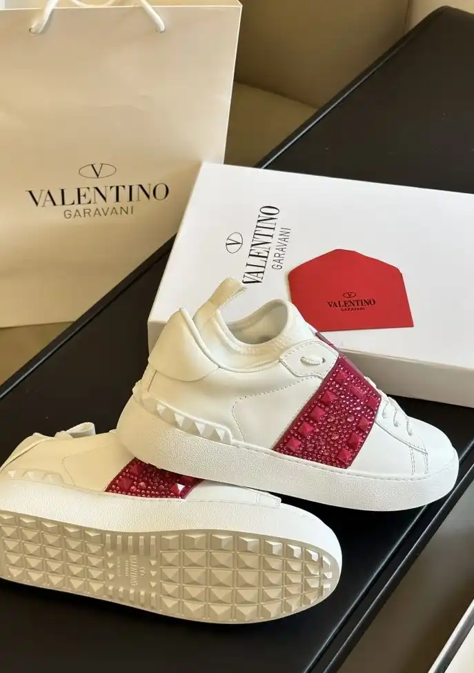 hype Louis Vuitton Sneakers