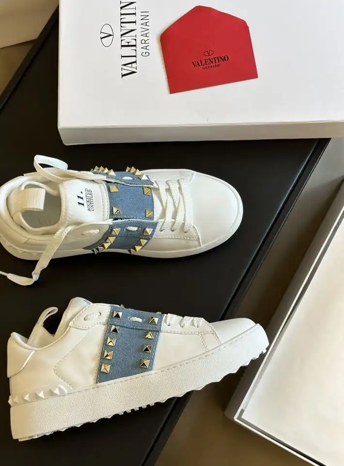 hype Louis Vuitton Sneakers