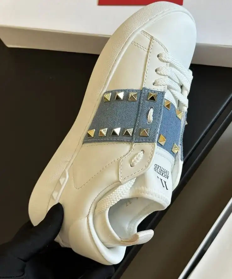 hype Louis Vuitton Sneakers