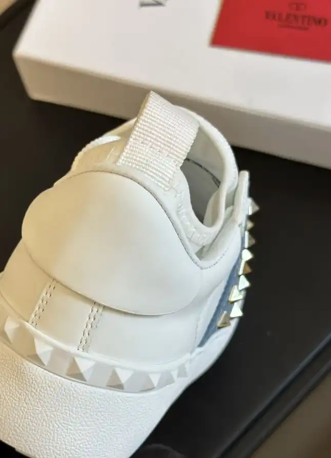 hype Louis Vuitton Sneakers