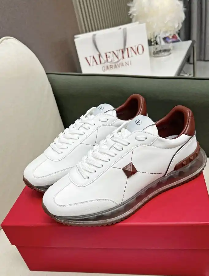 hype Valentino Sneakers