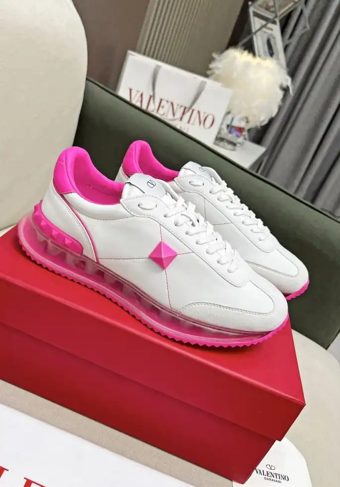 hype Valentino Sneakers