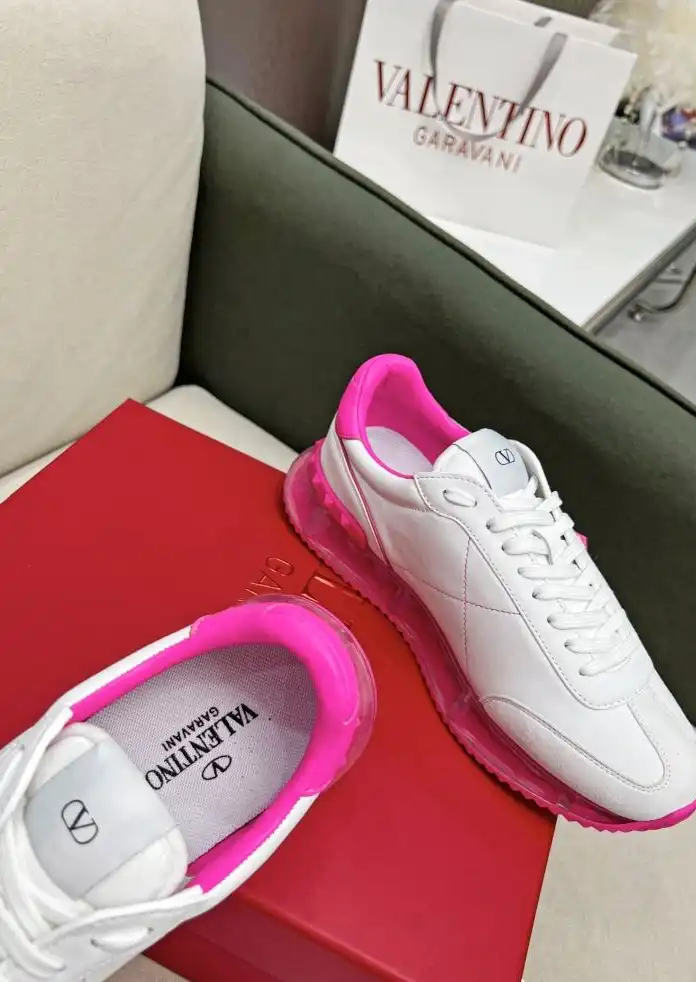 hype Valentino Sneakers