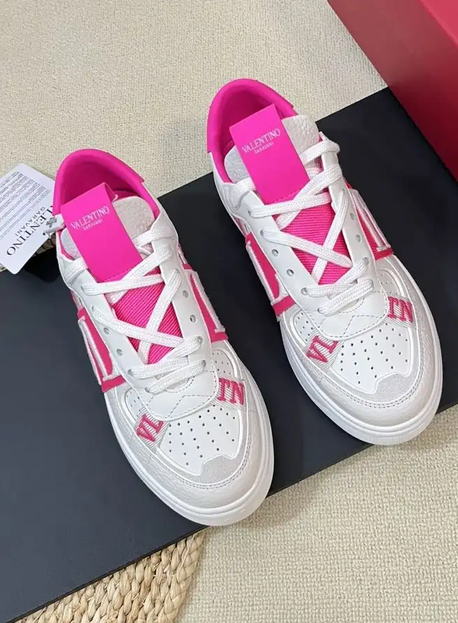 hype Valentino Sneakers