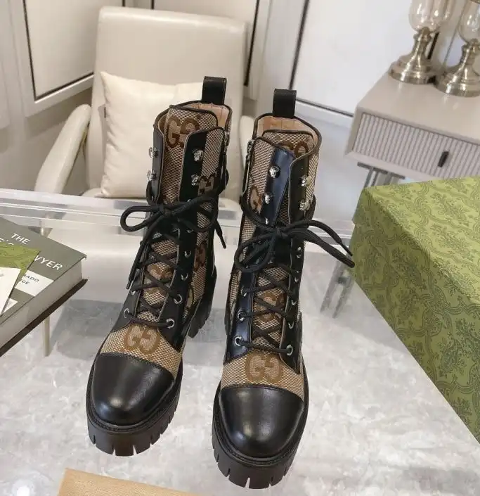 hype Gucci Boots