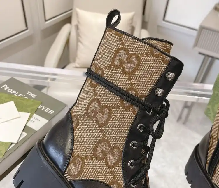 hype Gucci Boots